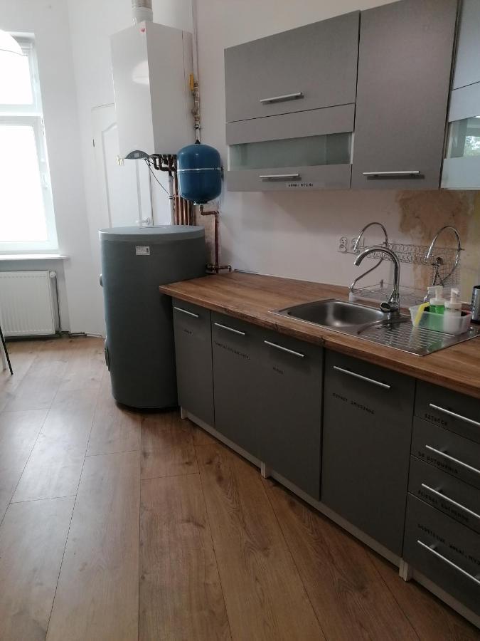 Hostel Tulip - Pokoj 5 Ze Wspolna Lazienka I Kuchnia Szczecin Bagian luar foto