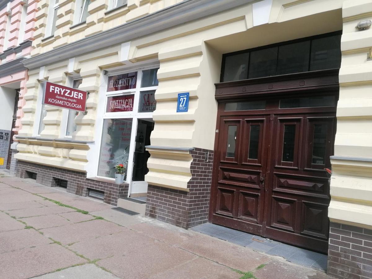 Hostel Tulip - Pokoj 5 Ze Wspolna Lazienka I Kuchnia Szczecin Bagian luar foto