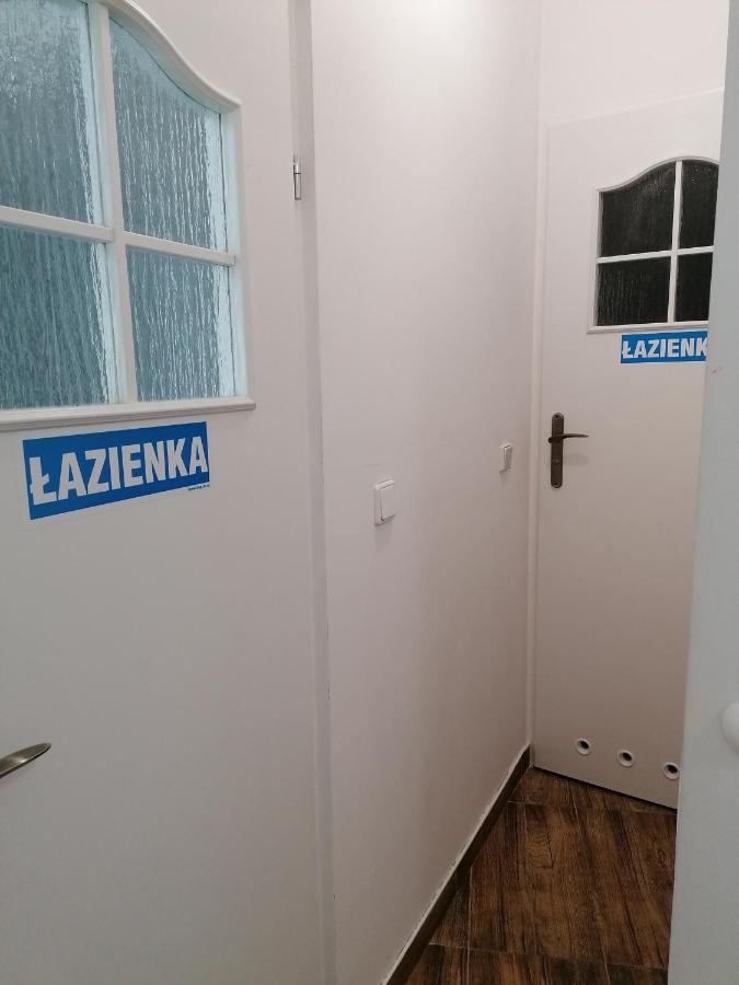 Hostel Tulip - Pokoj 5 Ze Wspolna Lazienka I Kuchnia Szczecin Bagian luar foto