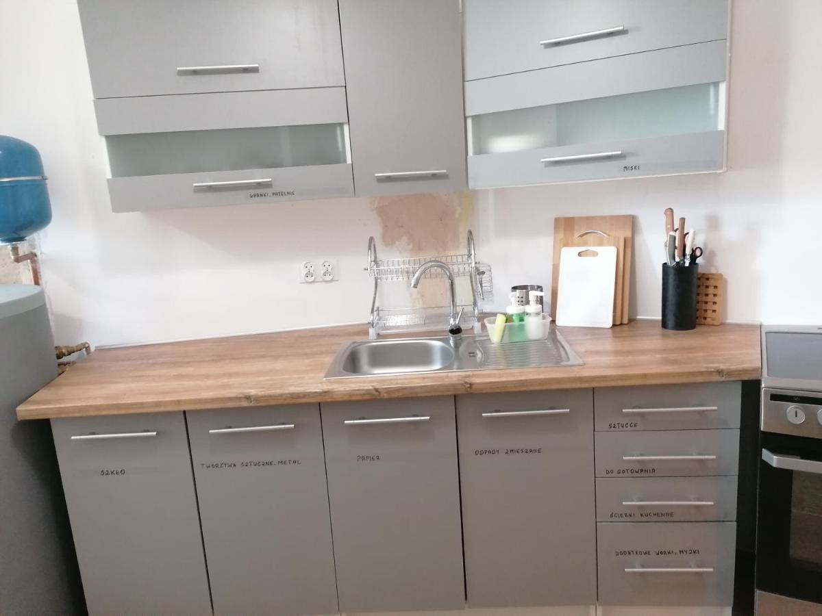 Hostel Tulip - Pokoj 5 Ze Wspolna Lazienka I Kuchnia Szczecin Bagian luar foto