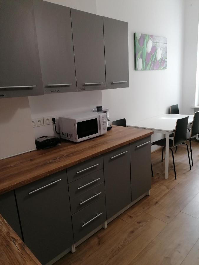 Hostel Tulip - Pokoj 5 Ze Wspolna Lazienka I Kuchnia Szczecin Bagian luar foto