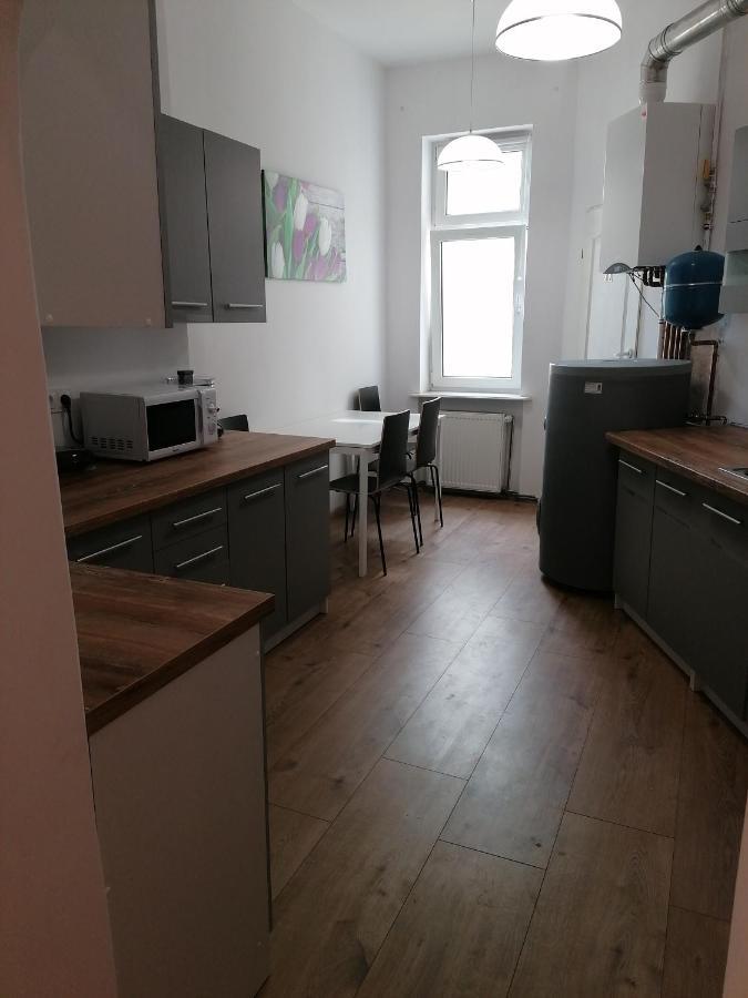 Hostel Tulip - Pokoj 5 Ze Wspolna Lazienka I Kuchnia Szczecin Bagian luar foto
