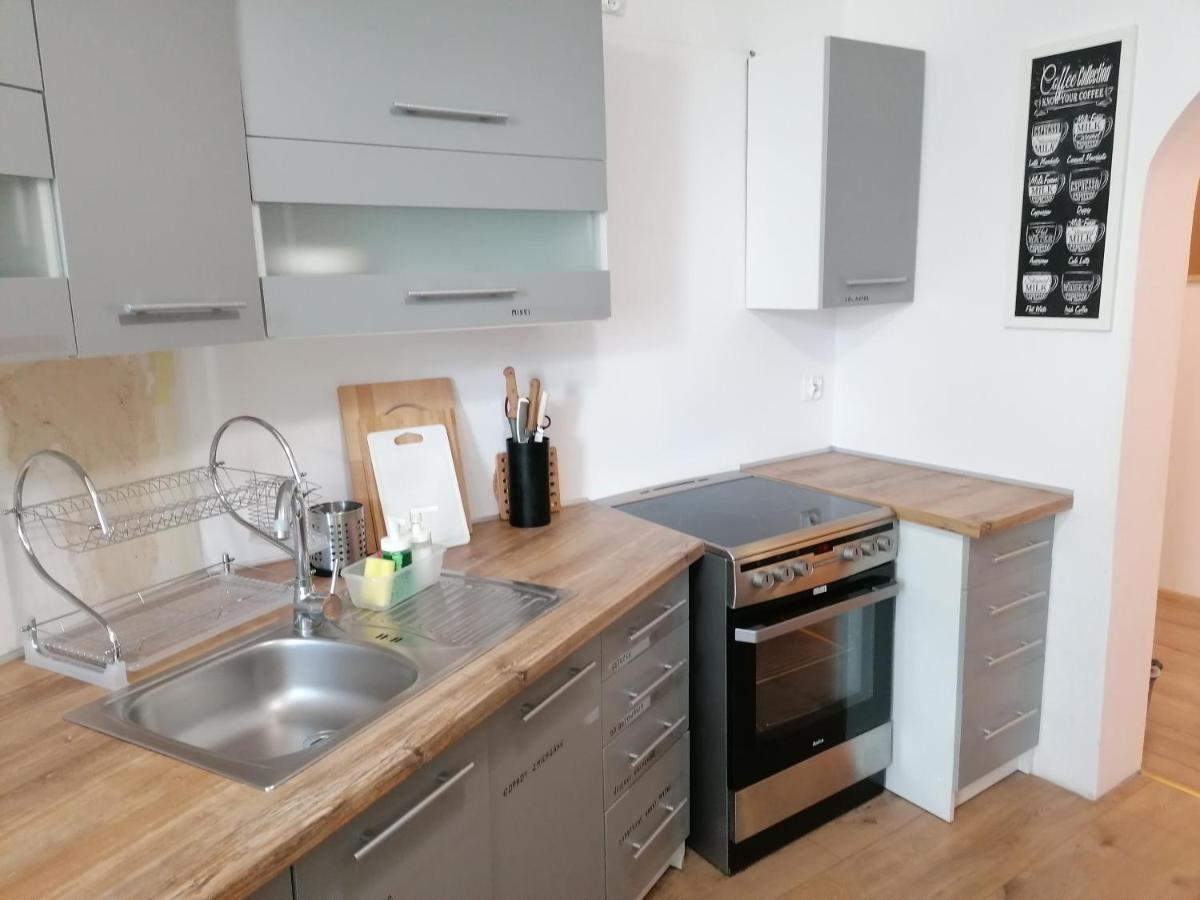Hostel Tulip - Pokoj 5 Ze Wspolna Lazienka I Kuchnia Szczecin Bagian luar foto