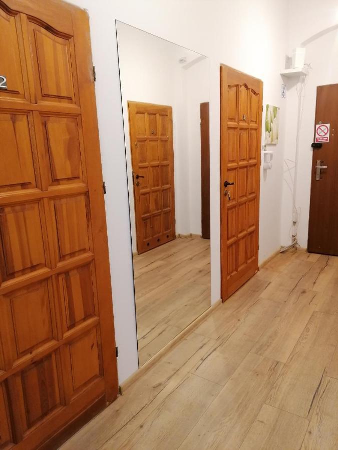 Hostel Tulip - Pokoj 5 Ze Wspolna Lazienka I Kuchnia Szczecin Bagian luar foto